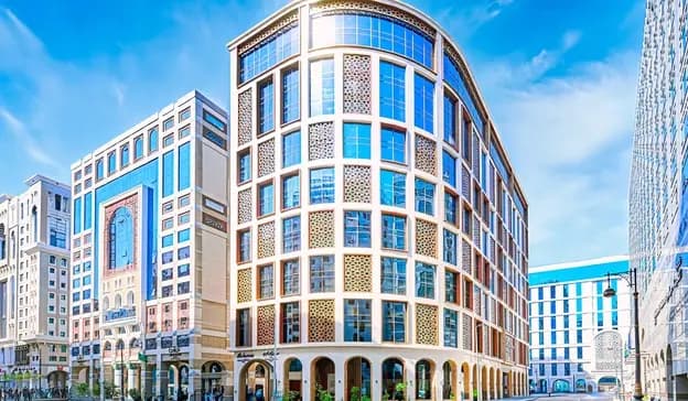 Makarem Burj Al Madinah — Madinah luxury hotel near Prophet's Mosque Saudi Arabia